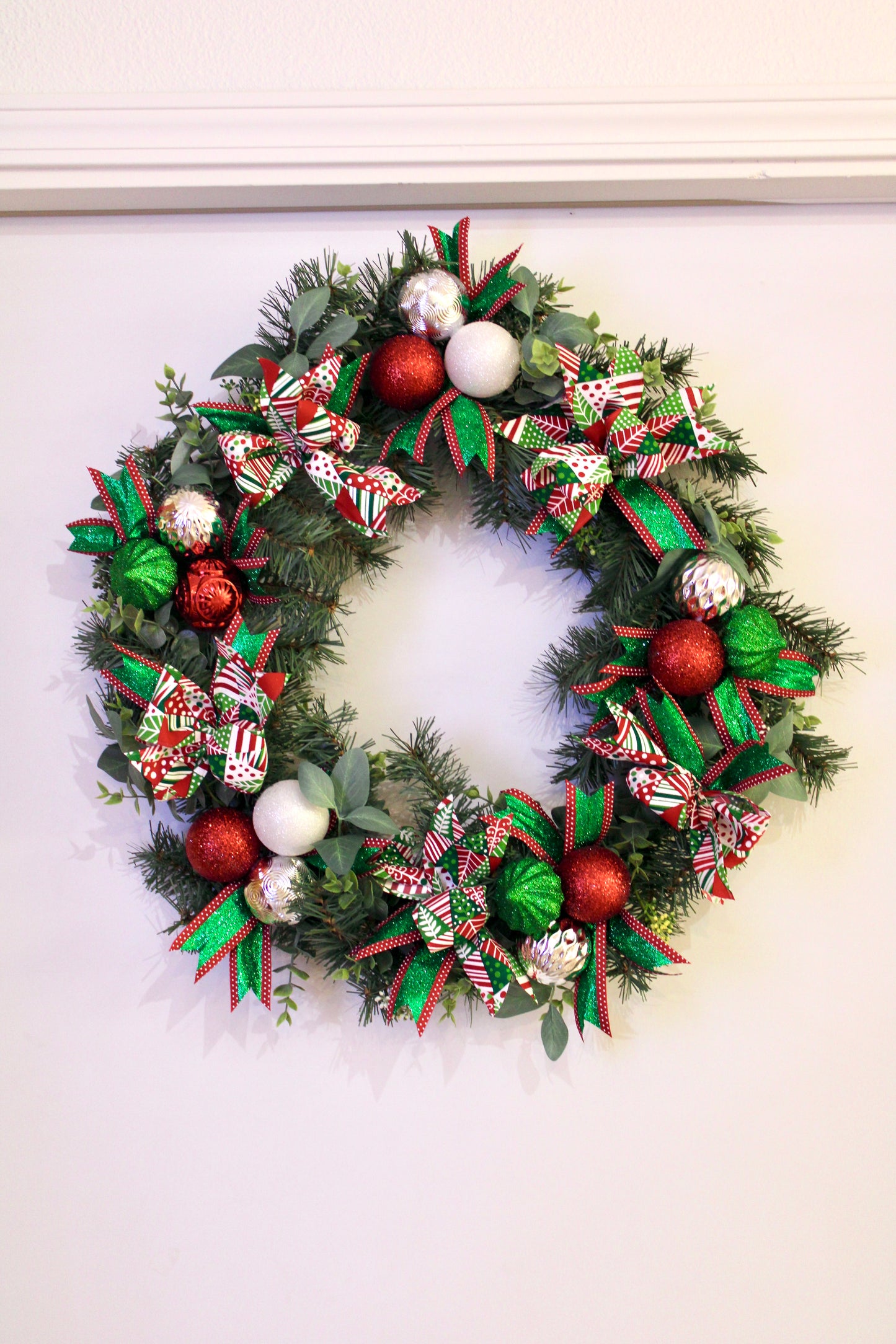 12/14 Holiday Wreath Making